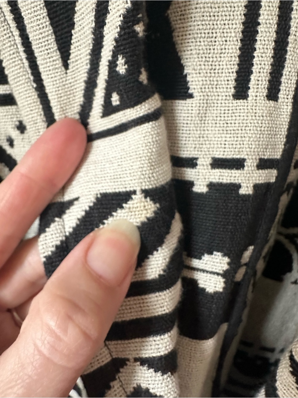 Flashback Black & White Geometric Cropped Jacket - Picture 5 of 14